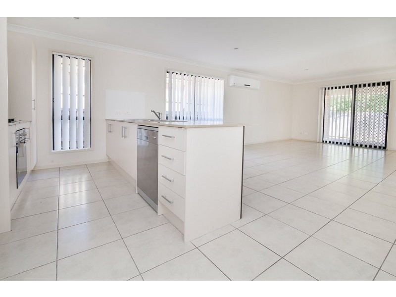 11 Bulmer Street, Bellbird Park QLD 4300