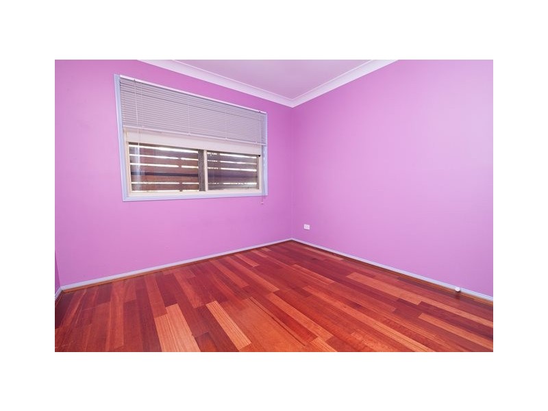 11 Burns Street, Fernvale QLD 4306