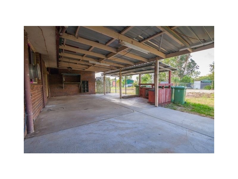 11 Burns Street, Fernvale QLD 4306