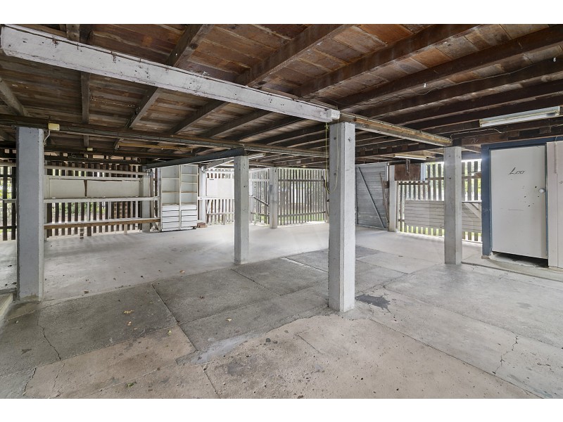 177 Blackstone Road, Silkstone QLD 4304