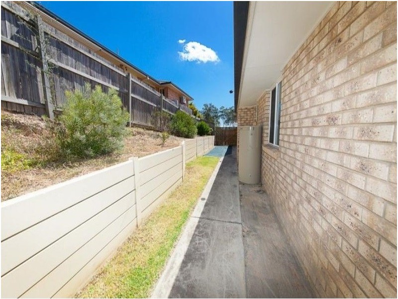 87 Sandalwood Drive, Yamanto QLD 4305