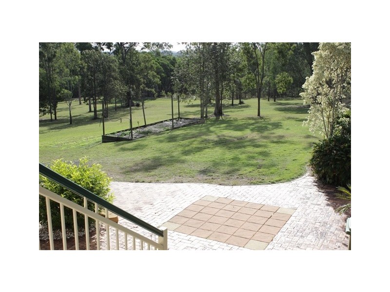 126 James Road, Pine Mountain QLD 4306