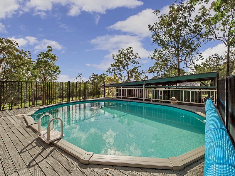 126 James Road, Pine Mountain QLD 4306