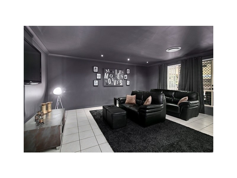 7 Pearse Drive, Brassall QLD 4305