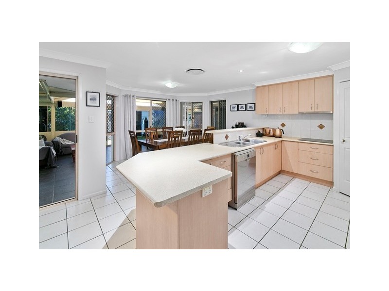 7 Pearse Drive, Brassall QLD 4305