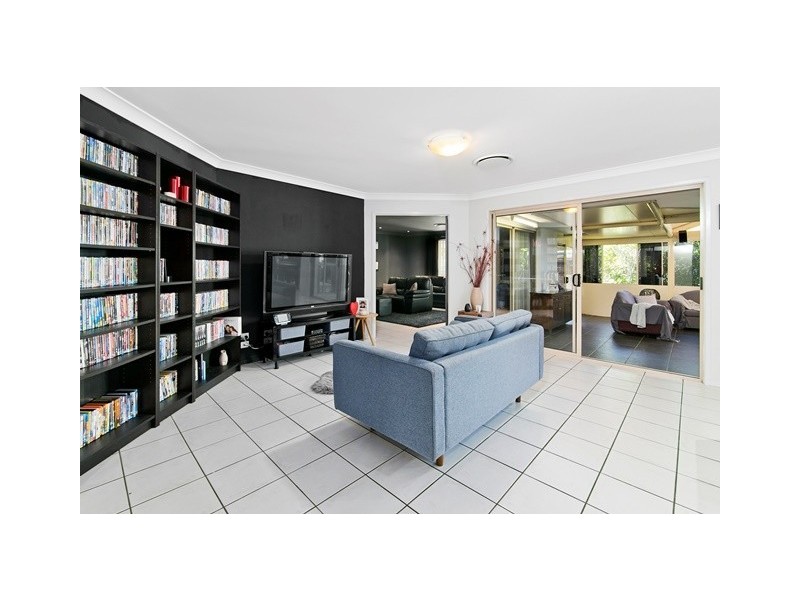 7 Pearse Drive, Brassall QLD 4305