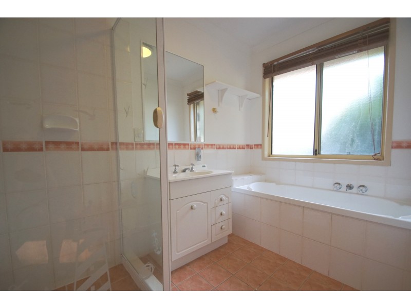 9 Buckland Court, Collingwood Park QLD 4301