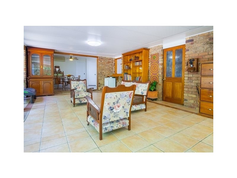 6 Oak Street, Bundamba QLD 4304