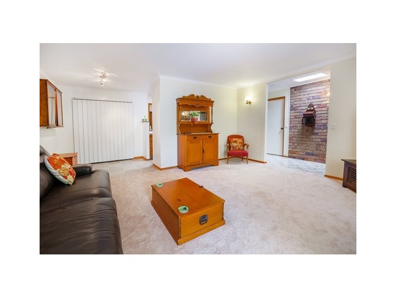 6 Oak Street, Bundamba QLD 4304