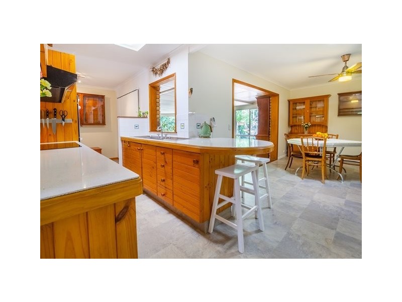 6 Oak Street, Bundamba QLD 4304