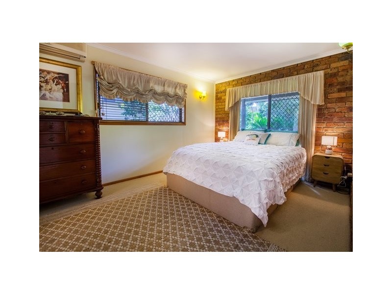 6 Oak Street, Bundamba QLD 4304