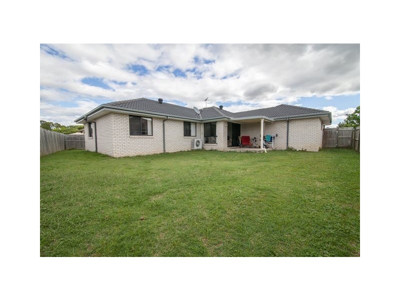 20 Bickle Place, North Booval QLD 4304