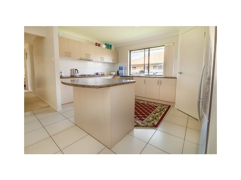 20 Bickle Place, North Booval QLD 4304