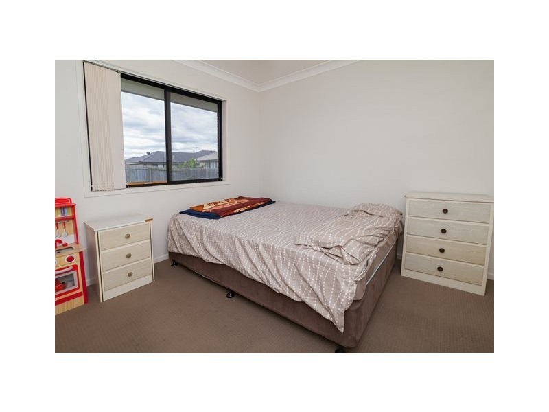 20 Bickle Place, North Booval QLD 4304