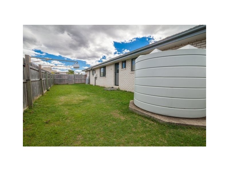 20 Bickle Place, North Booval QLD 4304