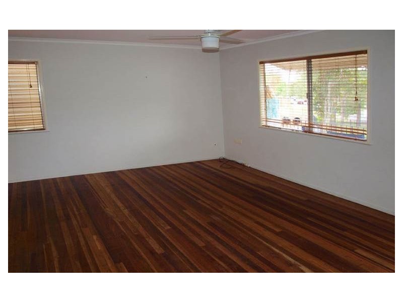 2 Wellen Street, Bundamba QLD 4304