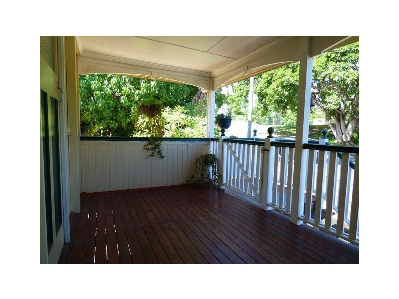 9 Torch Street, East Ipswich QLD 4305