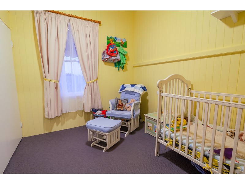 131 Thornton Street, Raceview QLD 4305