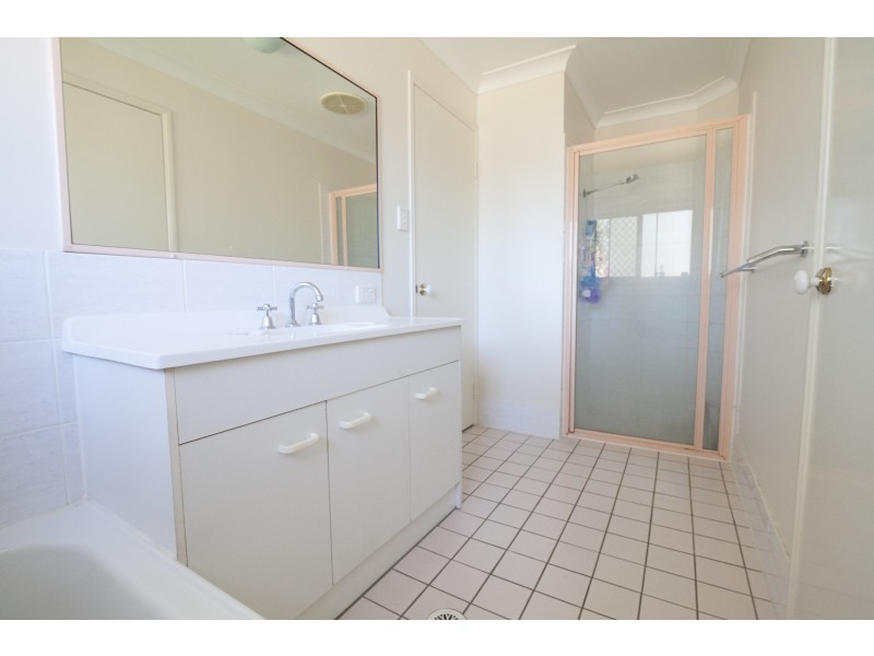 10 Iroquois Court, Brassall QLD 4305