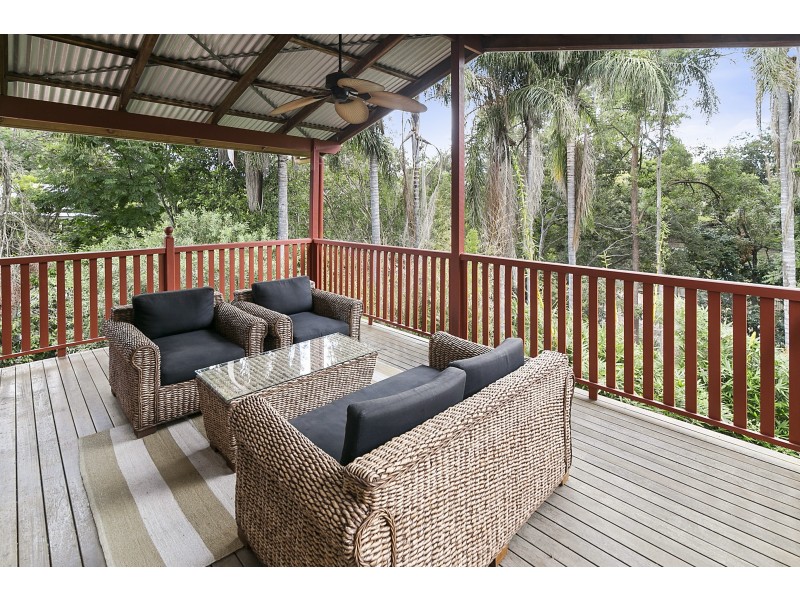 9 Pryde Street, Woodend QLD 4305