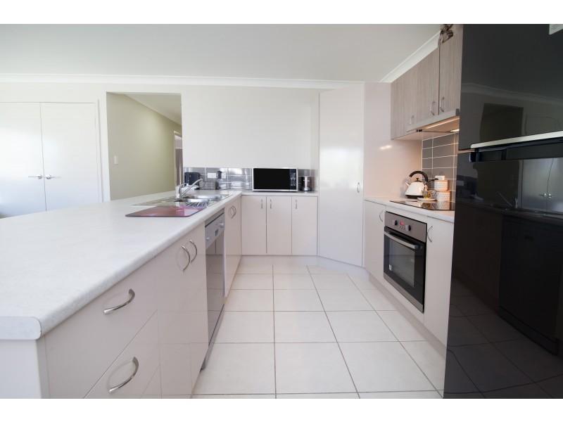 54 Diamantina Boulevard, Brassall QLD 4305