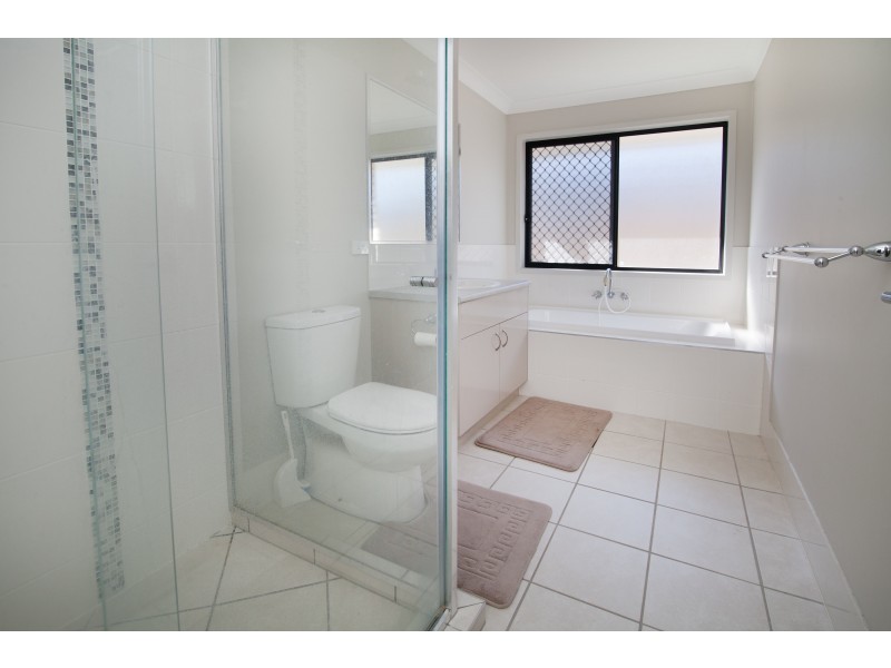 54 Diamantina Boulevard, Brassall QLD 4305