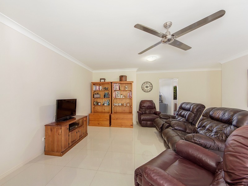 2 Bolingbroke Street East, Fernvale QLD 4306