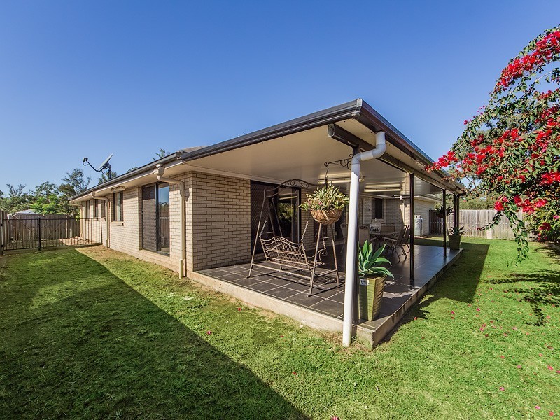 2 Bolingbroke Street East, Fernvale QLD 4306