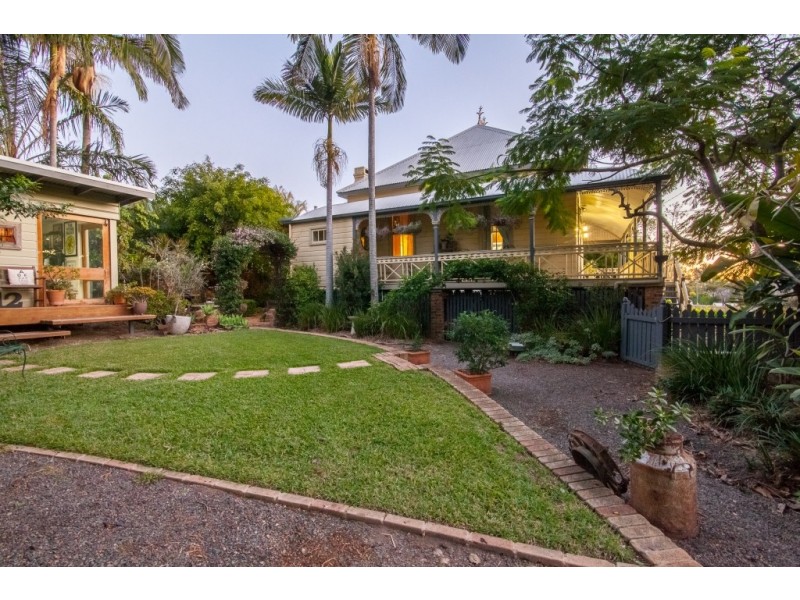 12 Herbert Street, Sadliers Crossing QLD 4305