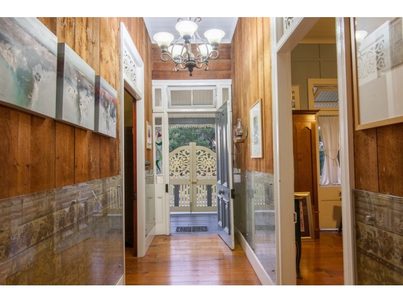 12 Herbert Street, Sadliers Crossing QLD 4305