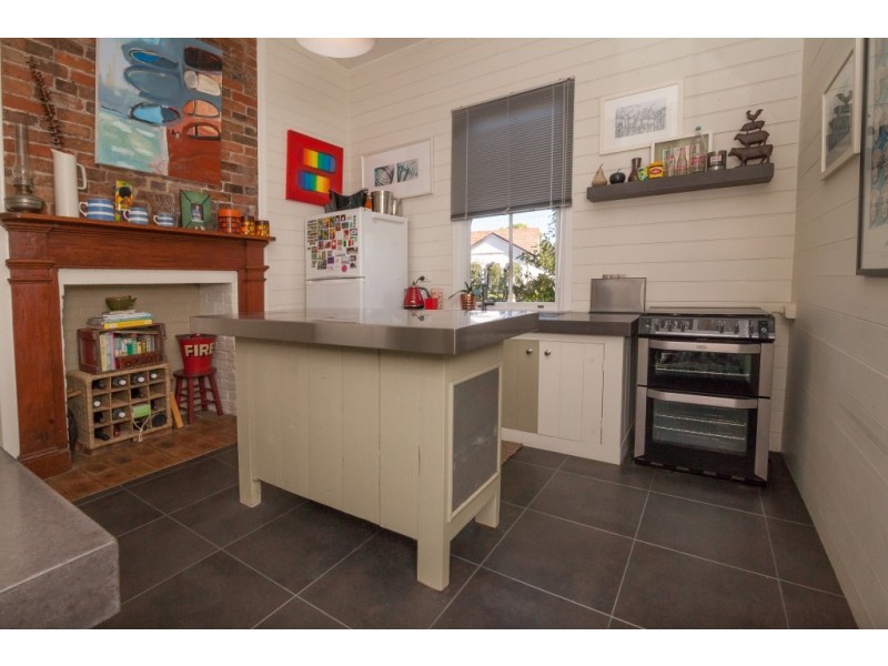 12 Herbert Street, Sadliers Crossing QLD 4305