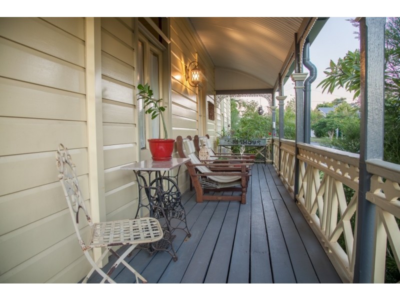 12 Herbert Street, Sadliers Crossing QLD 4305