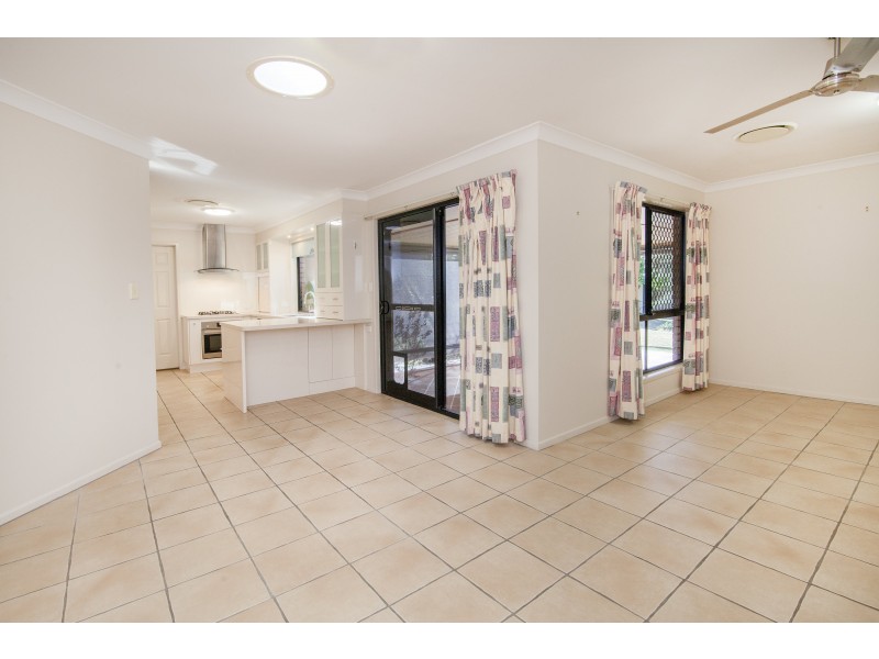 27 Dellvene Crescent, Rosewood QLD 4340