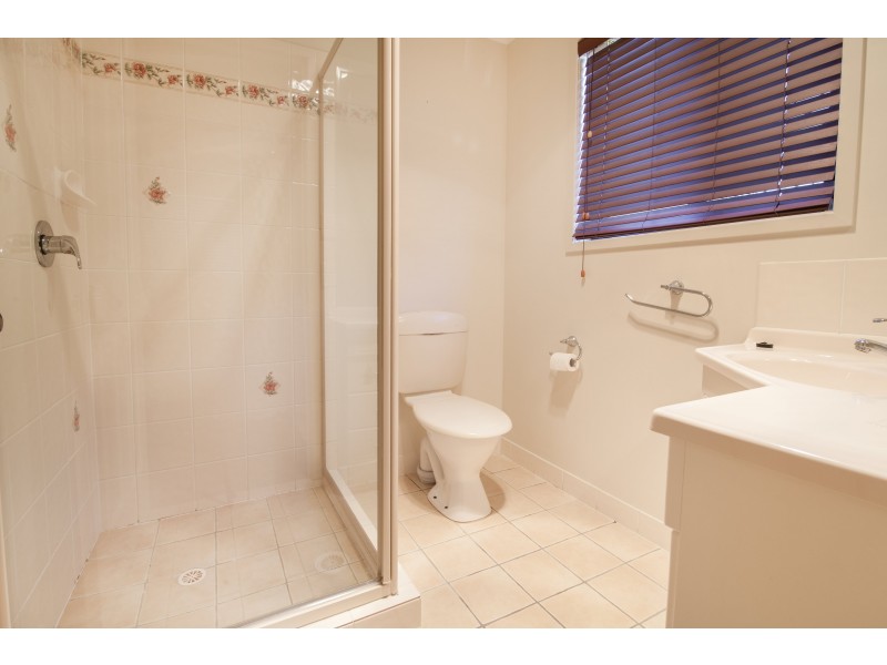 27 Dellvene Crescent, Rosewood QLD 4340