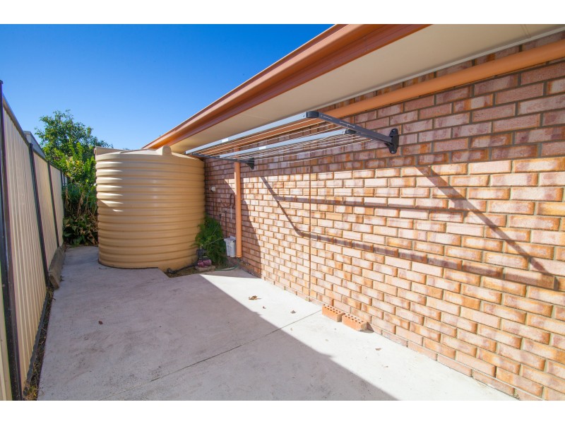 27 Dellvene Crescent, Rosewood QLD 4340