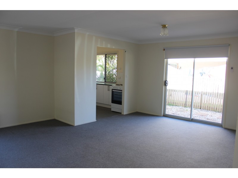 8 Earl Street, Dinmore QLD 4303