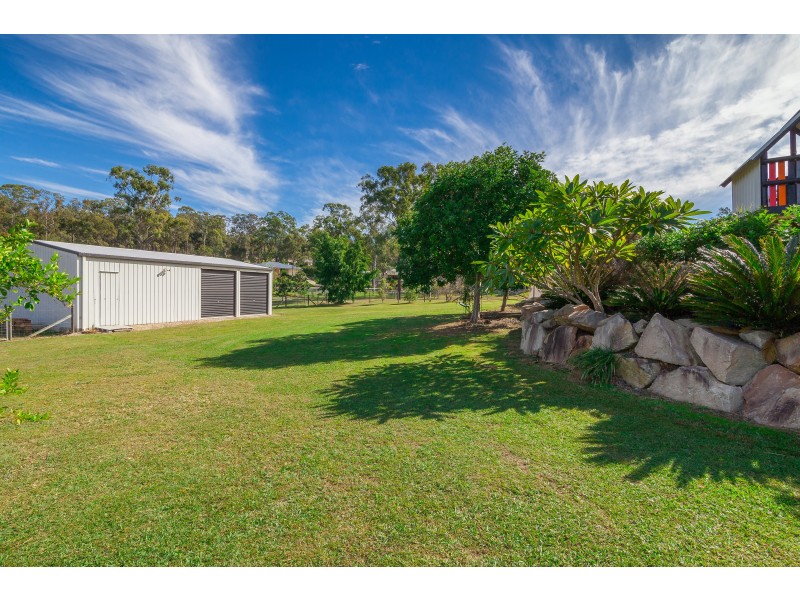 2 Appaloosa Place, Pine Mountain QLD 4306