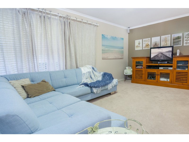 2 Appaloosa Place, Pine Mountain QLD 4306