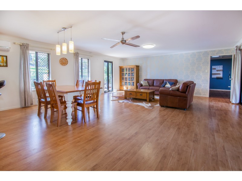 2 Appaloosa Place, Pine Mountain QLD 4306