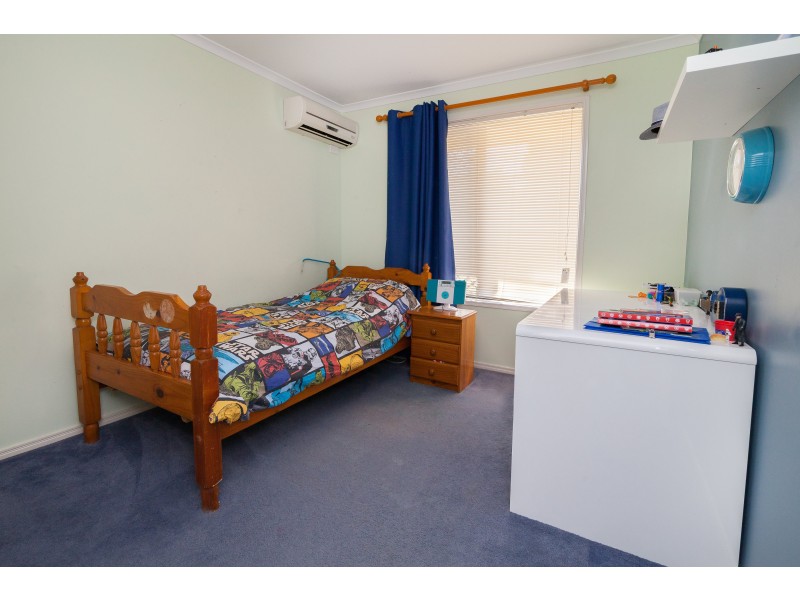 2 Appaloosa Place, Pine Mountain QLD 4306