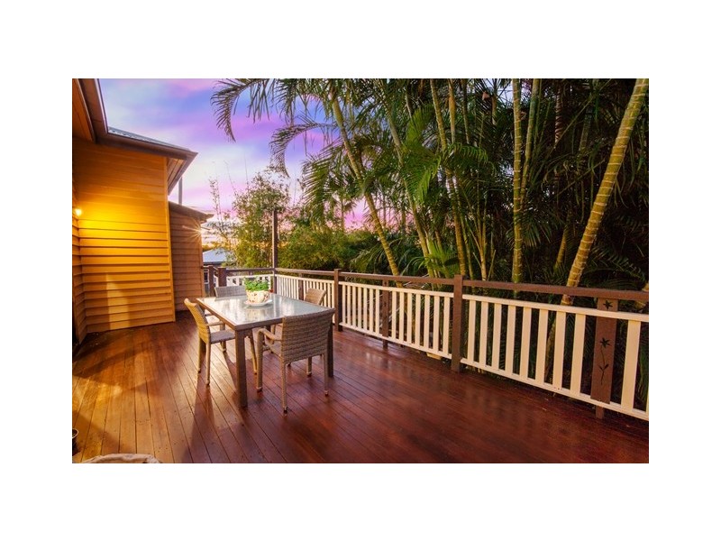 2 Fifer Street, Eastern Heights QLD 4305