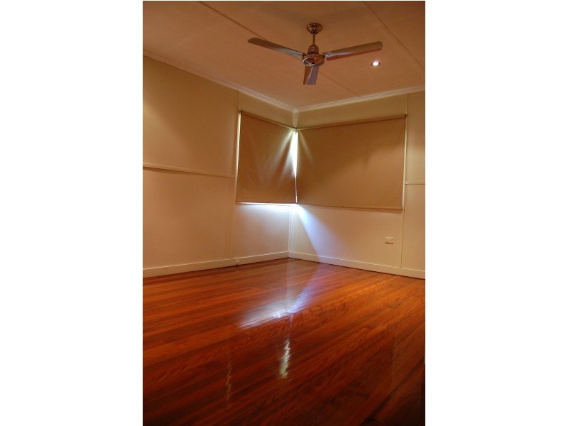 44 Baillieston Street, Leichhardt QLD 4305