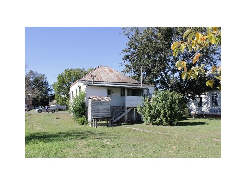 38 Albert Street, Rosewood QLD 4340