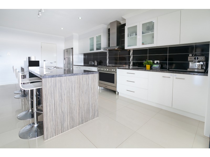5 Dior Place, Wulkuraka QLD 4305
