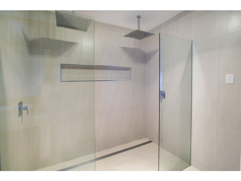 5 Dior Place, Wulkuraka QLD 4305