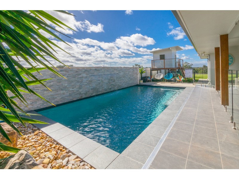 5 Dior Place, Wulkuraka QLD 4305