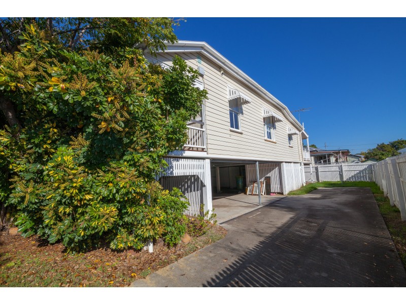 89a South Station Road, Silkstone QLD 4304