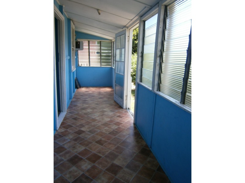 53 Glebe Road, Newtown QLD 4305