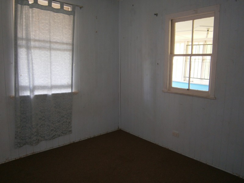 53 Glebe Road, Newtown QLD 4305