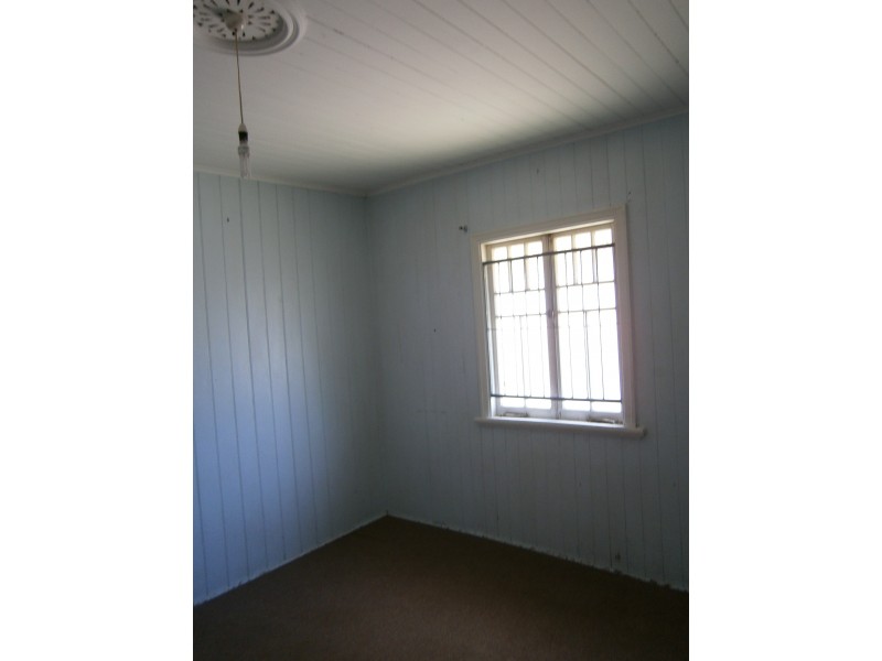 53 Glebe Road, Newtown QLD 4305